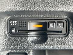 【ＥＴＣ】高速道路の料金所をストレスなく通過！話題のスポットやサービスエリアに多い「スマートIntercooler」利用時は必須のアイテムです。当店でセットアップを実施、ご納車当日からすぐにご利用いただけます！ 7