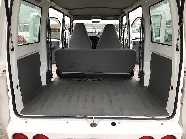 4WD フルフラット 5MT(18枚目)