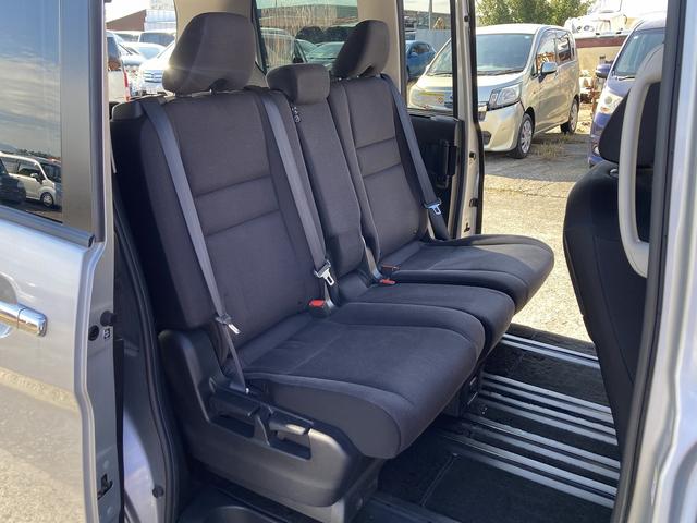 セレナ Ｘ　Ｓキー　Ｐスタート　ｉｓｔｏｐ　クルコン　ＥＴＣ　ナビ　フルセグ　ＣＤ　　ＤＶＤ　Ｂｌｕｅｔｏｏｔｈ　ステアリングリモコン　Ｂカメラ　アルミ　サンシェード　片側Ｐスラ（32枚目）