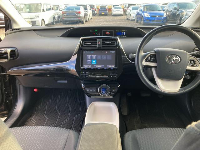 プリウス A 4WD ナビ Bluetoothオーディオ フルセグ(13枚目)
