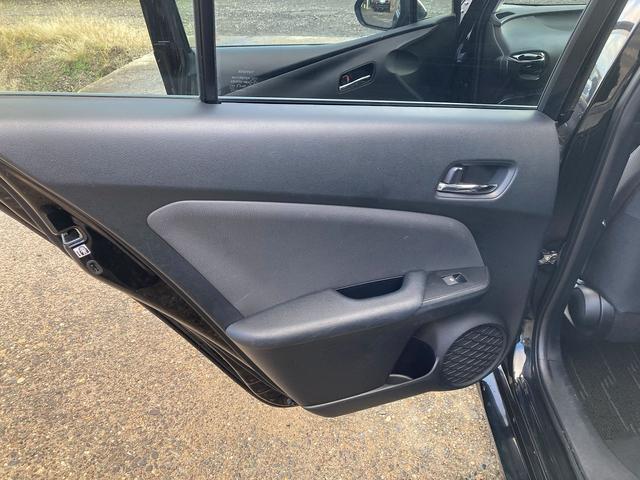 プリウス A 4WD ナビ Bluetoothオーディオ フルセグ(34枚目)