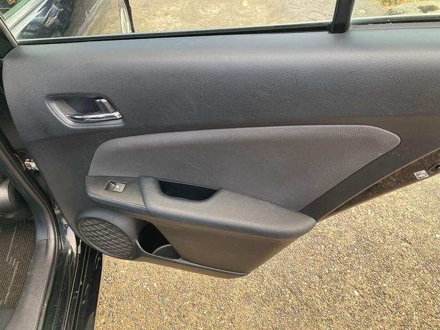 プリウス A 4WD ナビ Bluetoothオーディオ フルセグ(35枚目)