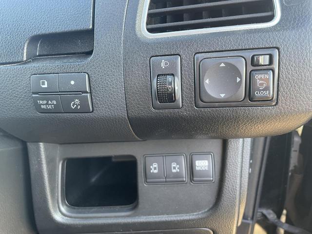 セレナ ハイウェイスター　Ｖセレクション　Ｓキー　ナビ　ＣＤ　ＭＤ　Ｂｌｕｅｔｏｏｔｈ　フォグ　両Ｐスラ（24枚目）