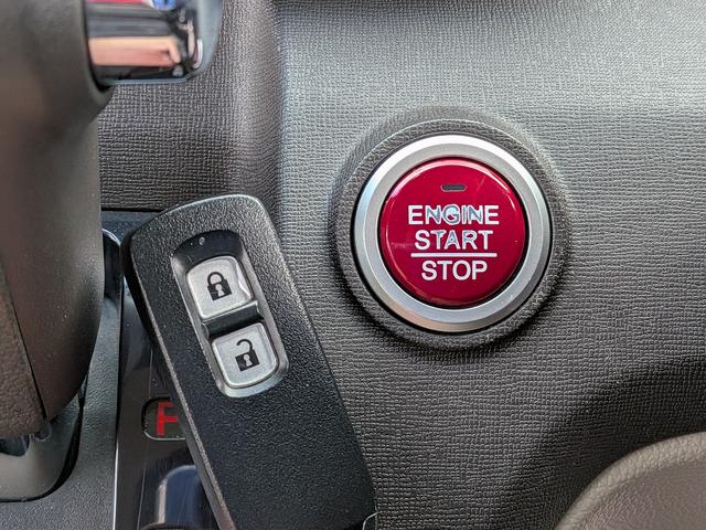 Ｎ－ＯＮＥ Ｇ・Ｌパッケージ　Ｓキー　Ｐスタート　ｉｓｔｏｐ　ナビ　ワンセグ　ＣＤ　ＤＶＤ　Ｂカメラ　ＨＩＤ　アルミ　オートライト（20枚目）