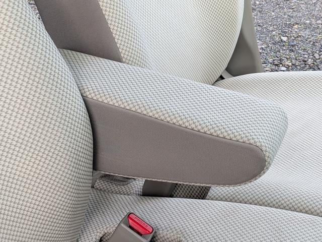 Ｎ－ＯＮＥ Ｇ・Ｌパッケージ　Ｓキー　Ｐスタート　ｉｓｔｏｐ　ナビ　ワンセグ　ＣＤ　ＤＶＤ　Ｂカメラ　ＨＩＤ　アルミ　オートライト（25枚目）