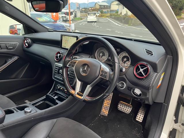 Aクラス A250 シュポルト 4マチック キーレス クルーズコントロール 純正ナビ フルセグテレビ バックカメラ 前席シートヒーター ドライブレコーダー ETC パワーシート オートエアコン 電動格納ドアミラー(8枚目)