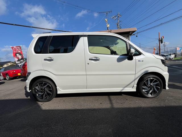 ワゴンRカスタムZ ハイブリッドZX アップグレードパッケージ スマートキー プッシュスタート クルーズコントロール 運転席シートヒーター クルーズコントロール レーンアシスト クリアランスソナー アイドリングストップ 横滑り防止 電動格納ドアミラー(6枚目)