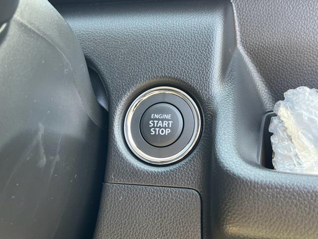 ワゴンRカスタムZ ハイブリッドZX アップグレードパッケージ スマートキー プッシュスタート クルーズコントロール 運転席シートヒーター クルーズコントロール レーンアシスト クリアランスソナー アイドリングストップ 横滑り防止 電動格納ドアミラー(17枚目)