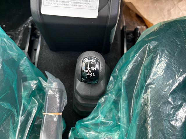 当店で中古車をご購入の方は、愛車を錆びから守るノックスドール施工が３０％ＯＦＦ！詳しくは当社ホームページへＧｏ！