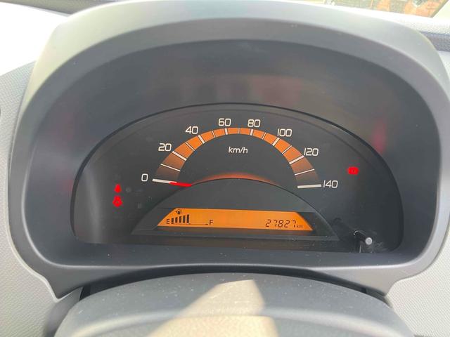 ワゴンR FX 4WD キーレスエントリー 電動格納ミラー シートヒーター MT 盗難防止システム ABS CD 衝突安全ボディ エアコン パワーステアリング パワーウィンドウ(9枚目)