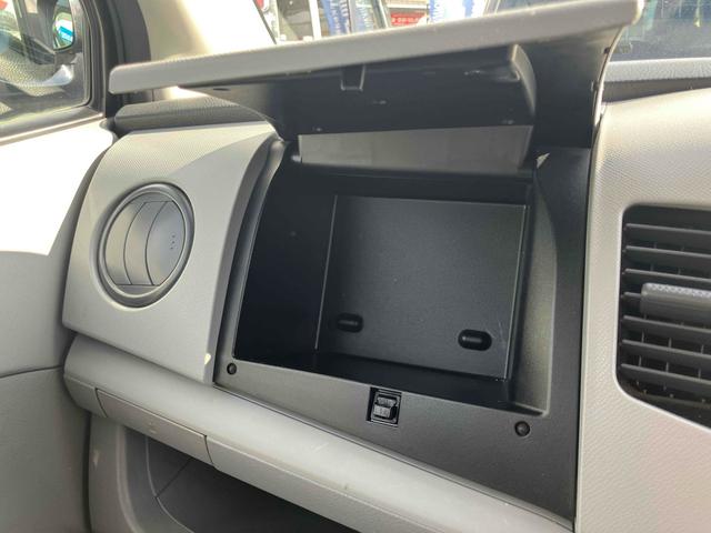 ワゴンR FX 4WD キーレスエントリー 電動格納ミラー シートヒーター MT 盗難防止システム ABS CD 衝突安全ボディ エアコン パワーステアリング パワーウィンドウ(35枚目)