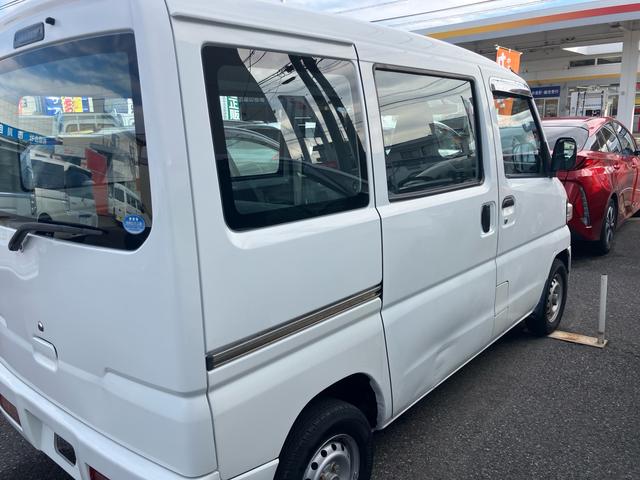 ミニキャブバン ＣＤ　ハイルーフ　４ＷＤ　オートマ　両側スライドドア　エアコン　ライトレベライザー　走行距離５．５万キロ　車検令和９年５月まで　修復歴無し　ホワイト（12枚目）