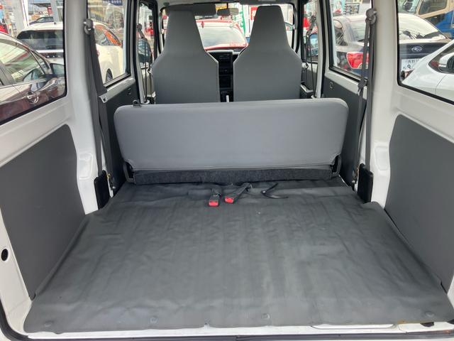 ミニキャブバン ＣＤ　ハイルーフ　４ＷＤ　オートマ　両側スライドドア　エアコン　ライトレベライザー　走行距離５．５万キロ　車検令和９年５月まで　修復歴無し　ホワイト（21枚目）