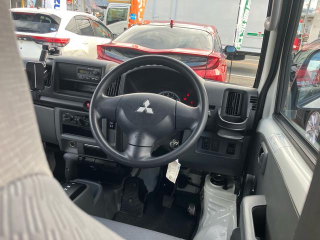 ミニキャブバン ＣＤ　ハイルーフ　４ＷＤ　オートマ　両側スライドドア　エアコン　ライトレベライザー　走行距離５．５万キロ　車検令和９年５月まで　修復歴無し　ホワイト（23枚目）