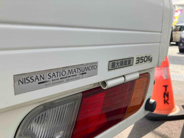クリッパートラック ＳＤ　４ＷＤ　ＭＴ　運転席エアバッグ　ワンオーナー（19枚目）