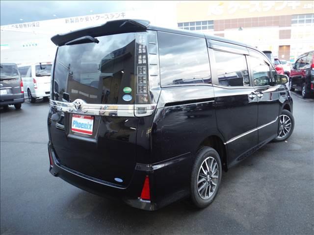 ZS 煌 4WD純正SDナビ地デジTV両側パワスラアイドリングストップスマートキープッシュスタートオートライトLEDヘッドライトフォグランプ本革巻ステアVSCフロントデアイサー純正フルエアロ純正16AW(3枚目)