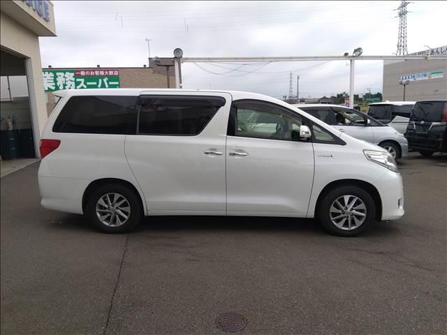 アルファードハイブリッド Ｘ４ＷＤ☆走行６．６万キロ☆試乗ＯＫ☆ナビ☆フリップダウンＭ　４ＷＤ☆走行６．６万キロ☆純正ナビ☆ＴＶ☆バックカメラ☆フリップダウンモニター☆ツインムーンルーフ☆両側パワスラ☆クルコン☆ビルトインＥＴＣ☆プッシュスタートＨＩＤヘッドライト☆フォグランプ☆試乗ＯＫ（4枚目）