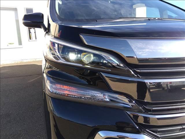 ４ＷＤ☆禁煙☆走行５．２万キロ☆純正９型ナビ☆フリップダウンＭ☆両側パワスラ☆クルコン☆ビルトインＥＴＣ☆スマートキー☆プッシュスタート☆純正Ｅ／Ｇスターター☆ＬＥＤヘッドライト☆フォグ☆試乗ＯＫ☆