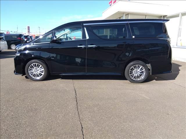 ４ＷＤ☆禁煙☆走行５．２万キロ☆純正９型ナビ☆フリップダウンＭ☆両側パワスラ☆クルコン☆ビルトインＥＴＣ☆スマートキー☆プッシュスタート☆純正Ｅ／Ｇスターター☆ＬＥＤヘッドライト☆フォグ☆試乗ＯＫ☆