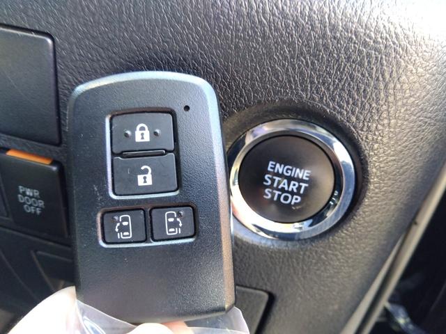 ４ＷＤ☆禁煙☆走行５．２万キロ☆純正９型ナビ☆フリップダウンＭ☆両側パワスラ☆クルコン☆ビルトインＥＴＣ☆スマートキー☆プッシュスタート☆純正Ｅ／Ｇスターター☆ＬＥＤヘッドライト☆フォグ☆試乗ＯＫ☆