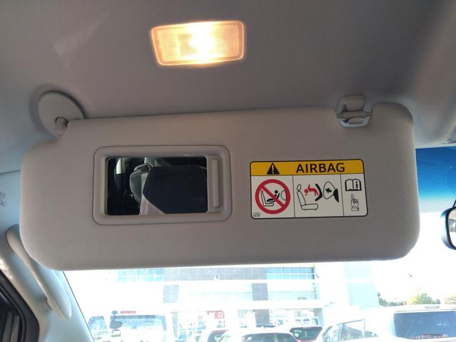 ４ＷＤ☆禁煙☆走行５．２万キロ☆純正９型ナビ☆フリップダウンＭ☆両側パワスラ☆クルコン☆ビルトインＥＴＣ☆スマートキー☆プッシュスタート☆純正Ｅ／Ｇスターター☆ＬＥＤヘッドライト☆フォグ☆試乗ＯＫ☆