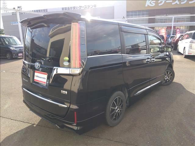 エスクァイア Giブラックテーラード☆禁煙☆走行6万キロ☆試乗出来ます☆ 禁煙☆走行6万キロ☆純正9型ナビ☆フリップダウンモニター☆両側パワスラ☆衝突軽減ブレーキ☆オートハイビーム☆LDA☆クルコン☆ブラックレザーシート☆前席シートヒーター☆LEDヘッドライト☆試乗出来ます(3枚目)