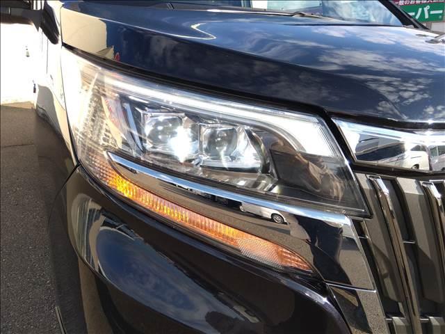 エスクァイア Giブラックテーラード☆禁煙☆走行6万キロ☆試乗出来ます☆ 禁煙☆走行6万キロ☆純正9型ナビ☆フリップダウンモニター☆両側パワスラ☆衝突軽減ブレーキ☆オートハイビーム☆LDA☆クルコン☆ブラックレザーシート☆前席シートヒーター☆LEDヘッドライト☆試乗出来ます(5枚目)