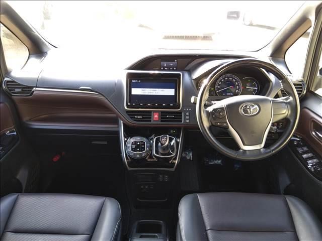 エスクァイア Giブラックテーラード☆禁煙☆走行6万キロ☆試乗出来ます☆ 禁煙☆走行6万キロ☆純正9型ナビ☆フリップダウンモニター☆両側パワスラ☆衝突軽減ブレーキ☆オートハイビーム☆LDA☆クルコン☆ブラックレザーシート☆前席シートヒーター☆LEDヘッドライト☆試乗出来ます(12枚目)