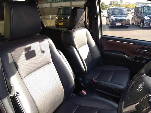 エスクァイア Giブラックテーラード☆禁煙☆走行6万キロ☆試乗出来ます☆ 禁煙☆走行6万キロ☆純正9型ナビ☆フリップダウンモニター☆両側パワスラ☆衝突軽減ブレーキ☆オートハイビーム☆LDA☆クルコン☆ブラックレザーシート☆前席シートヒーター☆LEDヘッドライト☆試乗出来ます(13枚目)