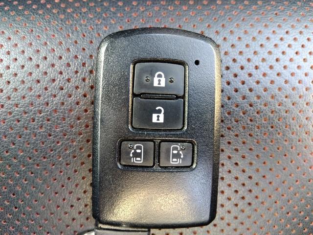 エスクァイア Giブラックテーラード☆禁煙☆走行6万キロ☆試乗出来ます☆ 禁煙☆走行6万キロ☆純正9型ナビ☆フリップダウンモニター☆両側パワスラ☆衝突軽減ブレーキ☆オートハイビーム☆LDA☆クルコン☆ブラックレザーシート☆前席シートヒーター☆LEDヘッドライト☆試乗出来ます(30枚目)