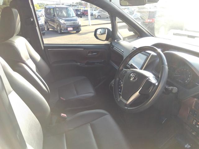 エスクァイア Giブラックテーラード☆禁煙☆走行6万キロ☆試乗出来ます☆ 禁煙☆走行6万キロ☆純正9型ナビ☆フリップダウンモニター☆両側パワスラ☆衝突軽減ブレーキ☆オートハイビーム☆LDA☆クルコン☆ブラックレザーシート☆前席シートヒーター☆LEDヘッドライト☆試乗出来ます(45枚目)