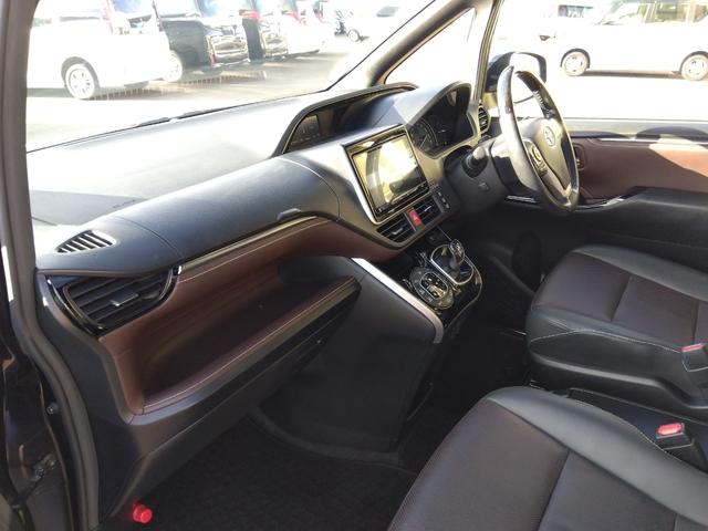 エスクァイア Giブラックテーラード☆禁煙☆走行6万キロ☆試乗出来ます☆ 禁煙☆走行6万キロ☆純正9型ナビ☆フリップダウンモニター☆両側パワスラ☆衝突軽減ブレーキ☆オートハイビーム☆LDA☆クルコン☆ブラックレザーシート☆前席シートヒーター☆LEDヘッドライト☆試乗出来ます(60枚目)