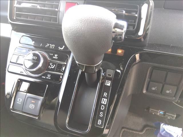 ４ＷＤ☆走行３．３万キロ☆試乗出来ます☆両側パワスラ☆衝突軽減ブレーキ☆オートハイビーム☆ハーフレザーシート☆前席シートヒーター☆ドラレコ☆ＬＥＤヘッドライト☆ＬＥＤフォグ☆コーナーセンサー☆試乗ＯＫ