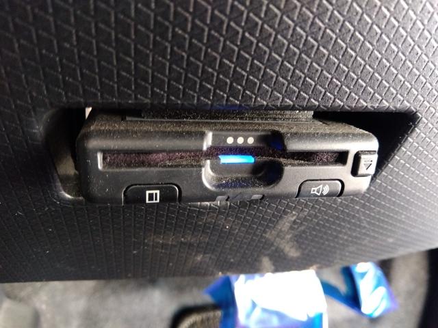 ４ＷＤ☆走行３．３万キロ☆試乗出来ます☆両側パワスラ☆衝突軽減ブレーキ☆オートハイビーム☆ハーフレザーシート☆前席シートヒーター☆ドラレコ☆ＬＥＤヘッドライト☆ＬＥＤフォグ☆コーナーセンサー☆試乗ＯＫ