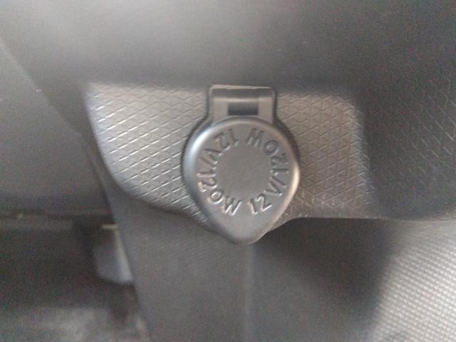 ４ＷＤ☆走行３．３万キロ☆試乗出来ます☆両側パワスラ☆衝突軽減ブレーキ☆オートハイビーム☆ハーフレザーシート☆前席シートヒーター☆ドラレコ☆ＬＥＤヘッドライト☆ＬＥＤフォグ☆コーナーセンサー☆試乗ＯＫ