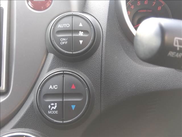 フィット Ｘ４ＷＤ☆禁煙☆走行５．０万キロ☆ナビ☆クルコン☆試乗ＯＫ☆　４ＷＤ☆禁煙☆走行５万キロ☆ナビ☆ＴＶ☆バックカメラ☆クルーズコントロール☆前席シートヒーター☆ＥＴＣ☆コンフォートビューパッケージ☆フォグランプ☆モデューロアルミホイール☆試乗出来ます☆（16枚目）