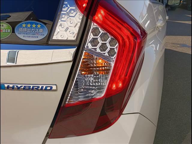 フィットハイブリッド Ｆパッケージ☆４ＷＤ☆禁煙☆走行５．８万キロ☆試乗出来ます☆　４ＷＤ☆禁煙☆走行５．８万キロ☆ナビ☆ＴＶ☆バックカメラ☆スマートキー☆プッシュスタート☆コンフォートビューパッケージ☆オートリトラミラー☆ＬＥＤヘッドライト☆試乗出来ます☆（6枚目）