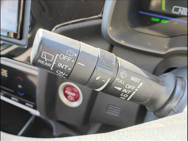 フィットハイブリッド Ｆパッケージ☆４ＷＤ☆禁煙☆走行５．８万キロ☆試乗出来ます☆　４ＷＤ☆禁煙☆走行５．８万キロ☆ナビ☆ＴＶ☆バックカメラ☆スマートキー☆プッシュスタート☆コンフォートビューパッケージ☆オートリトラミラー☆ＬＥＤヘッドライト☆試乗出来ます☆（18枚目）