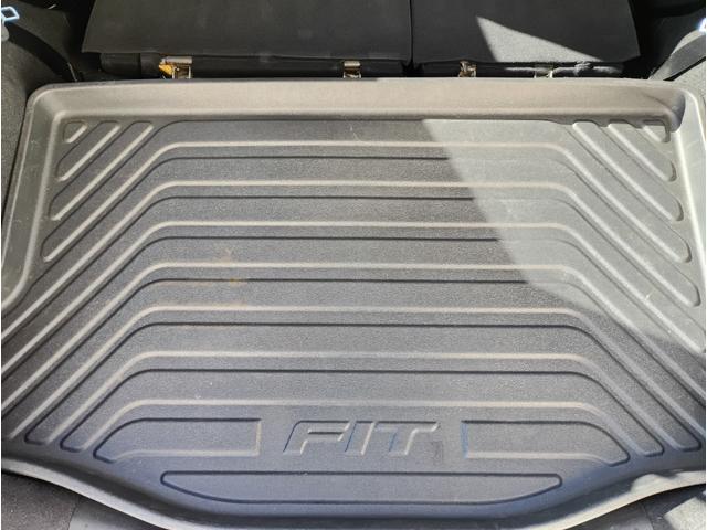 フィットハイブリッド Ｆパッケージ☆４ＷＤ☆禁煙☆走行５．８万キロ☆試乗出来ます☆　４ＷＤ☆禁煙☆走行５．８万キロ☆ナビ☆ＴＶ☆バックカメラ☆スマートキー☆プッシュスタート☆コンフォートビューパッケージ☆オートリトラミラー☆ＬＥＤヘッドライト☆試乗出来ます☆（53枚目）