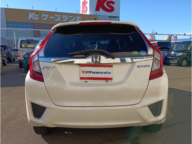 フィットハイブリッド Ｆパッケージ☆４ＷＤ☆禁煙☆走行５．８万キロ☆試乗出来ます☆　４ＷＤ☆禁煙☆走行５．８万キロ☆ナビ☆ＴＶ☆バックカメラ☆スマートキー☆プッシュスタート☆コンフォートビューパッケージ☆オートリトラミラー☆ＬＥＤヘッドライト☆試乗出来ます☆（62枚目）