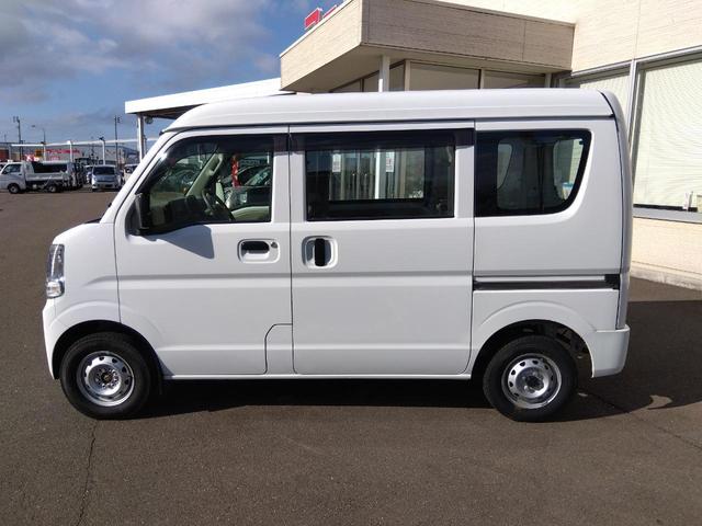 ＰＡ☆４ＷＤ☆ハイルーフ☆ドラレコ☆ＥＴＣ☆試乗出来ます☆　４ＷＤ☆ハイルーフ☆２ｎｄ発進☆ヘッドライトレベライザー☆ＥＴＣ☆ドライブレコーダー☆専用オーディオ☆オーバーヘッドシェルフ☆パワステ☆Ｗエアバック☆両側スライドドア☆走行５．７万ＫＭ☆試乗出来ます☆(8枚目)