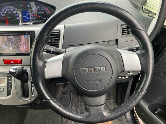 ムーヴ カスタム　ＲＳ　４ＷＤ　ＣＶＴ　オートエアコン　ＥＴＣ　ナビ　ＴＶ　ＨＩＤヘッドランプ　スマートキー　アイドリングストップ　電動格納ミラー　ターボ　ＡＢＳ　ＣＤ　ＤＶＤ再生　オートライト　ＭＯＭＯステアリング（3枚目）