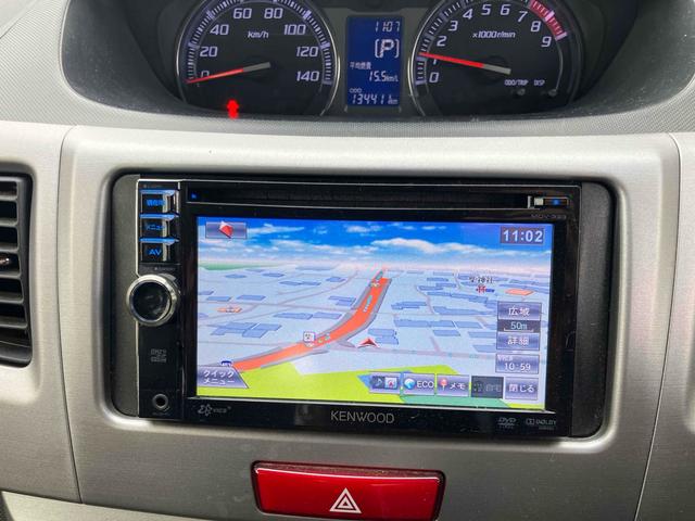 ムーヴ カスタム　ＲＳ　４ＷＤ　ＣＶＴ　オートエアコン　ＥＴＣ　ナビ　ＴＶ　ＨＩＤヘッドランプ　スマートキー　アイドリングストップ　電動格納ミラー　ターボ　ＡＢＳ　ＣＤ　ＤＶＤ再生　オートライト　ＭＯＭＯステアリング（4枚目）