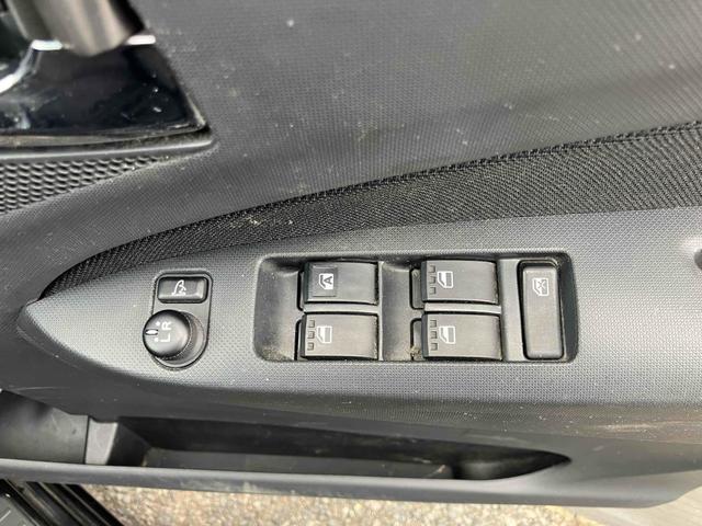 ムーヴ カスタム　ＲＳ　４ＷＤ　ＣＶＴ　オートエアコン　ＥＴＣ　ナビ　ＴＶ　ＨＩＤヘッドランプ　スマートキー　アイドリングストップ　電動格納ミラー　ターボ　ＡＢＳ　ＣＤ　ＤＶＤ再生　オートライト　ＭＯＭＯステアリング（10枚目）