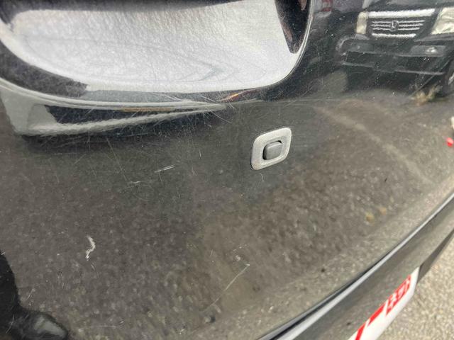 ムーヴ カスタム　ＲＳ　４ＷＤ　ＣＶＴ　オートエアコン　ＥＴＣ　ナビ　ＴＶ　ＨＩＤヘッドランプ　スマートキー　アイドリングストップ　電動格納ミラー　ターボ　ＡＢＳ　ＣＤ　ＤＶＤ再生　オートライト　ＭＯＭＯステアリング（28枚目）