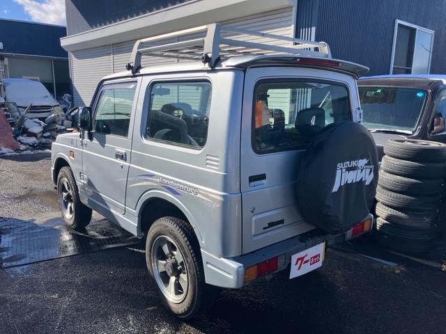 ジムニー インタークーラーターボ 4WD 5速マニュアル ABS エアコン CDオーディオ ルーフキャリア リアースポイラー 夏タイヤ新品(15枚目)