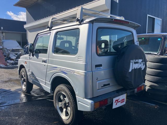 ジムニー インタークーラーターボ 4WD 5速マニュアル ABS エアコン CDオーディオ ルーフキャリア リアースポイラー 夏タイヤ新品(16枚目)