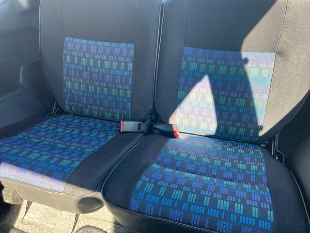 ジムニー インタークーラーターボ 4WD 5速マニュアル ABS エアコン CDオーディオ ルーフキャリア リアースポイラー 夏タイヤ新品(43枚目)