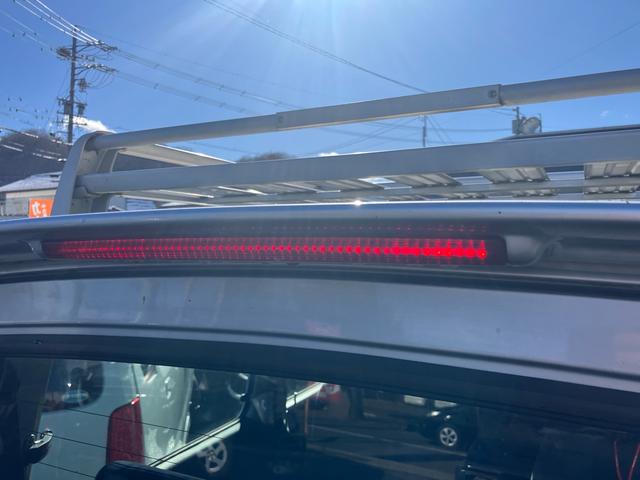 ジムニー インタークーラーターボ 4WD 5速マニュアル ABS エアコン CDオーディオ ルーフキャリア リアースポイラー 夏タイヤ新品(44枚目)