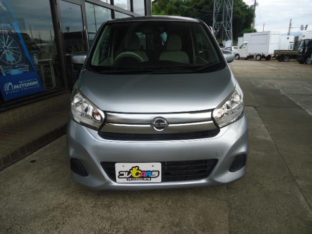 デイズ S 4WD メモリーナビ地デジ レーダーブレーキサポート 横滑り防止 シートヒーター アイドリングストップ(2枚目)